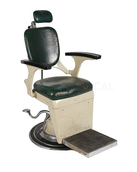 Period Dental Chair in Cream